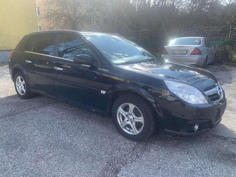 Gebraucht Opel Signum Business 150 PS (110 kW) 2006 Kleinwagen