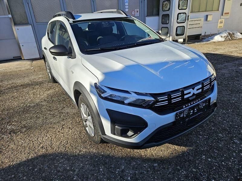 Gebraucht Dacia Sandero Essentiel 91 PS (66 kW) 2023 Limousine