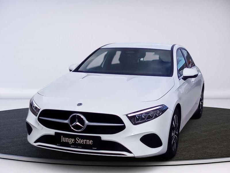 Gebraucht Mercedes A180 Edition 116 PS (85 kW) 2025 Weiß Limousine