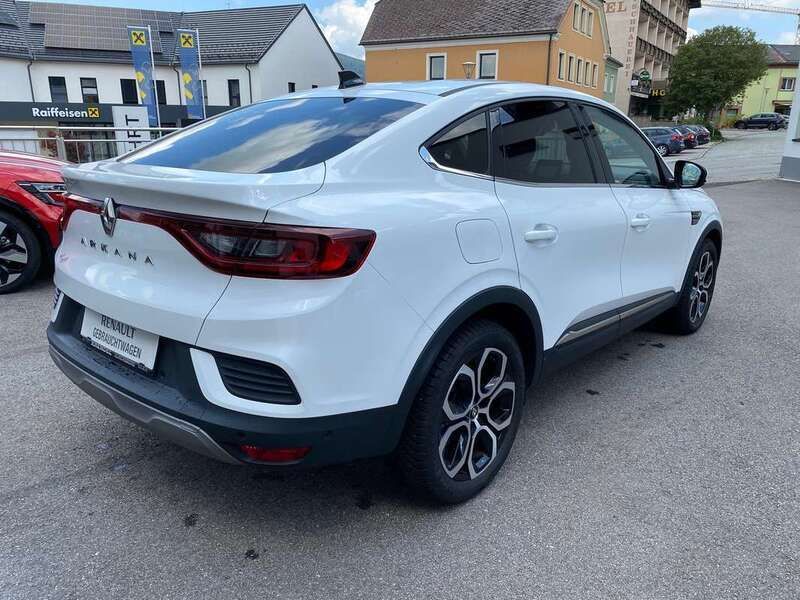 Verkauft Renault Arkana TCe 140 EDC PF., gebraucht 2022, 28 500 km in ...