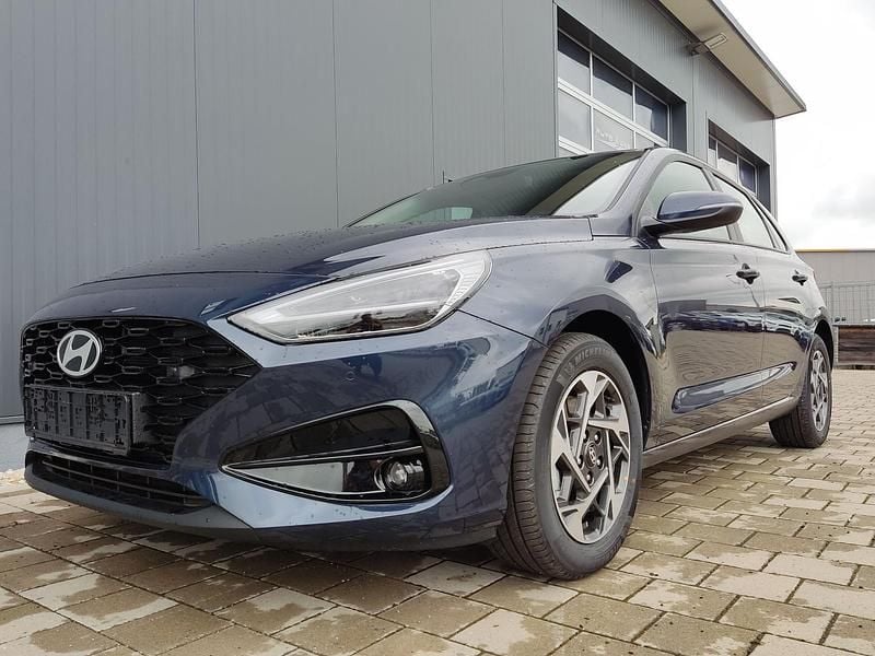 Neu Hyundai i30 GO! 97 PS (71 kW) 2025 Limousine