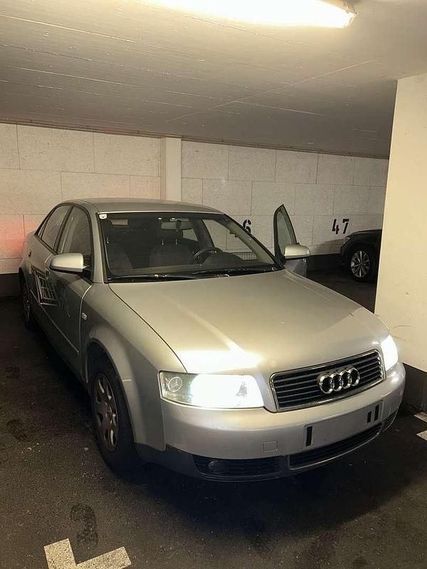 Gebraucht 2002 Audi A4 Kombi | € 2.490 (Fairer Preis) - Bild 1/4