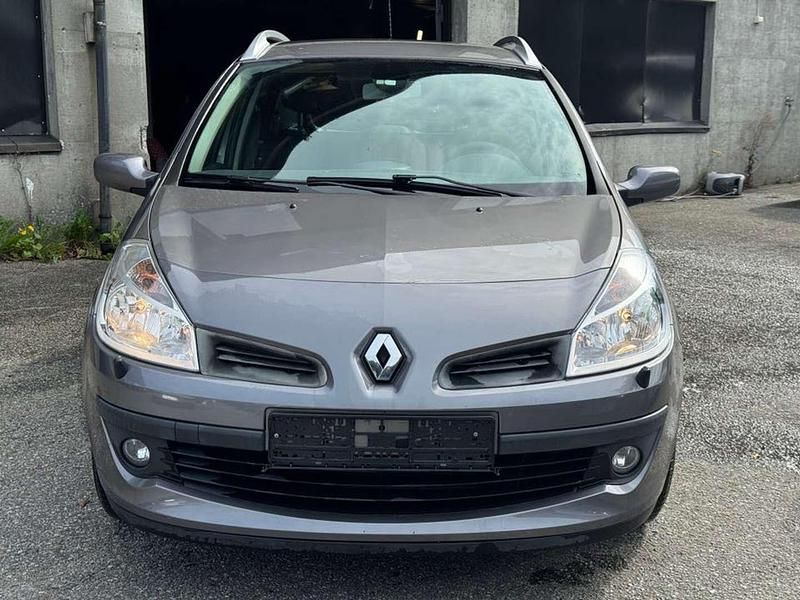 Gebraucht Renault Clio GrandTour 75 PS (55 kW) 2010 Kombi