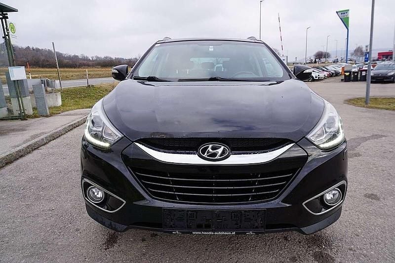 Schwarz Gebraucht 2015 Hyundai ix35 SUV | € 7.290 (Superpreis) - Bild 1/4