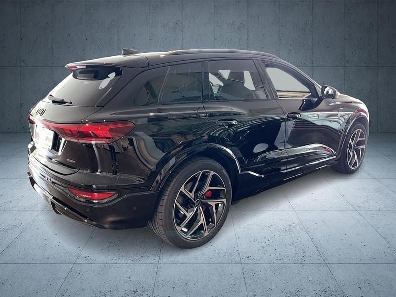 Gebraucht Audi Q6 e-tron 284 kW (387 PS) 2025 Schwarz  metallicperleffektno SUV