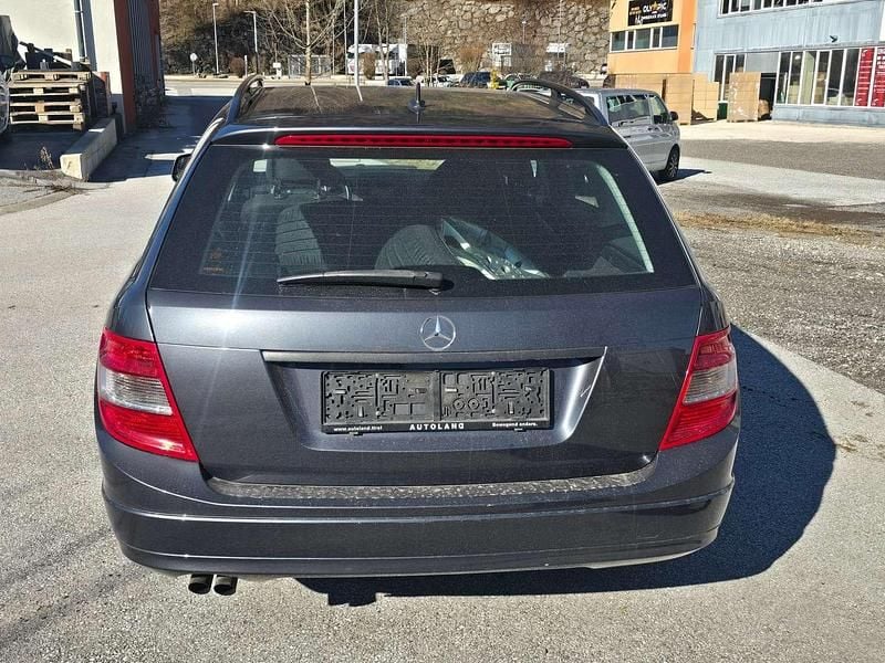 Gebraucht Mercedes C200 136 PS (100 kW) 2008 Grau Kombi
