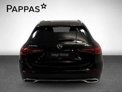 Gebraucht Mercedes C220 200 PS (147 kW) 2023 Schwarz Kombi