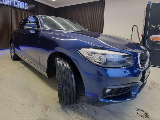 Gebraucht BMW 120 Advantage 190 PS (139 kW) 2016 Blau Kleinwagen