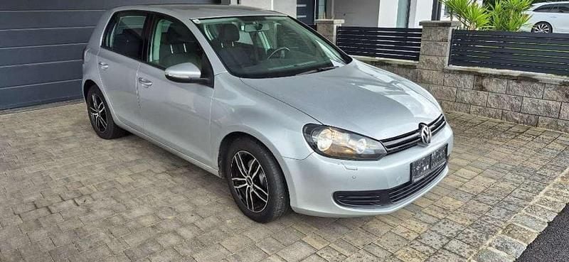 Grau Gebraucht 2009 VW Golf VI Comfortline Limousine | € 3.950 (Superpreis) - Bild 1/4