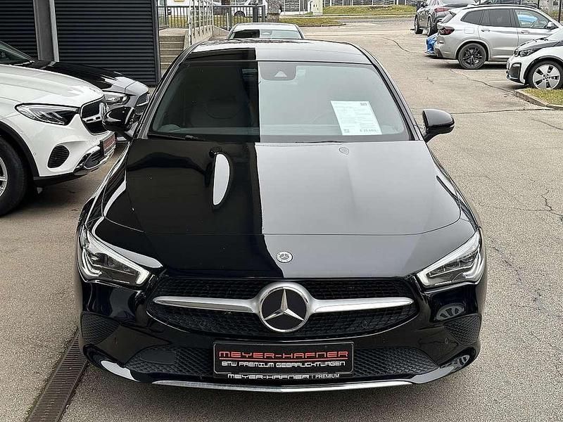 Gebraucht Mercedes CLA250e Shooting Brake Progressive 160 PS (117 kW) 2021 Schwarz Kombi
