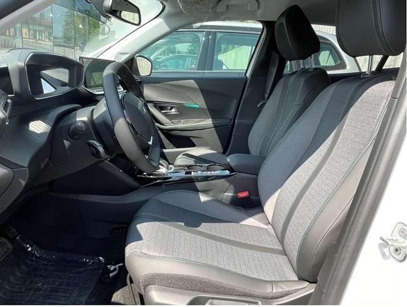 Gebraucht Peugeot e-2008 Allure 100 kW (136 PS) 2021 Weiß SUV