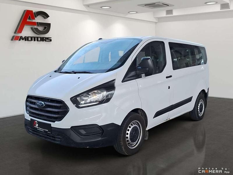 Weiß Gebraucht 2019 Ford Transit Custom Ambiente Van / Kleinbus | € 24.990 (Teuer) - Bild 1/4