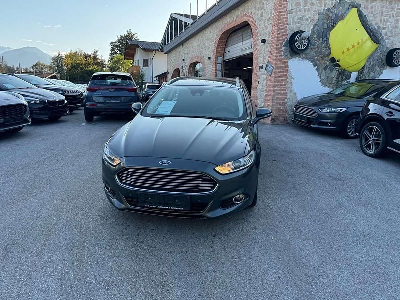 Gebraucht Ford Mondeo Titanium 150 PS (110 kW) 2015 Grau Kombi