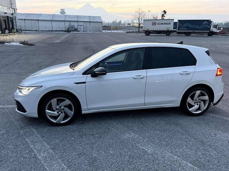 Gebraucht VW Golf VIII Life 116 PS (85 kW) 2021 Limousine