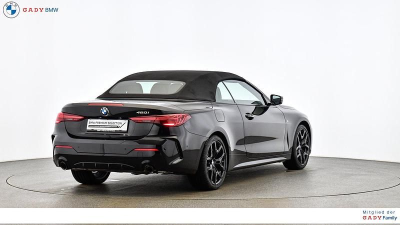 Gebraucht BMW 420 Shadowline 184 PS (135 kW) 2024 Saphirschwarz Cabrio
