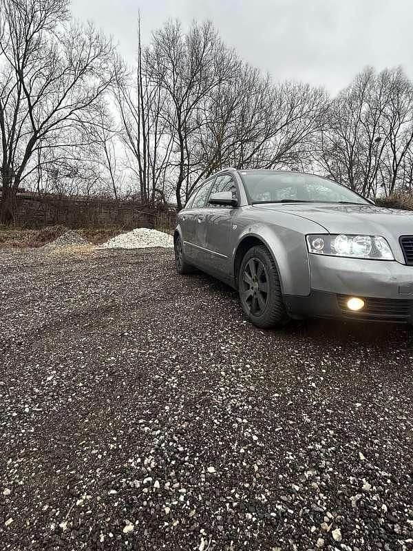 Gebraucht 2004 Audi A4 Kombi | € 3.500 (Etwas zu teuer) - Bild 1/4