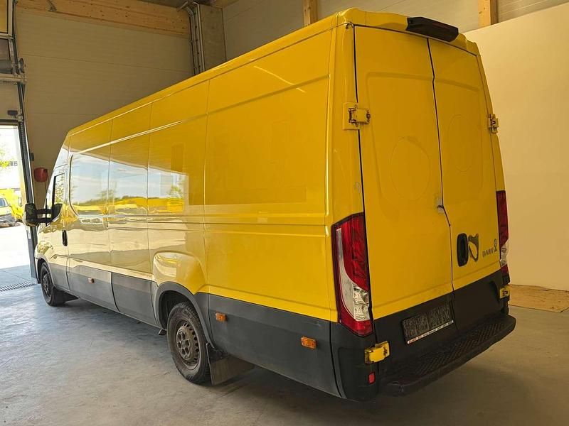 Gebraucht Iveco Daily 126 PS (92 kW) 2015 Gelb Van