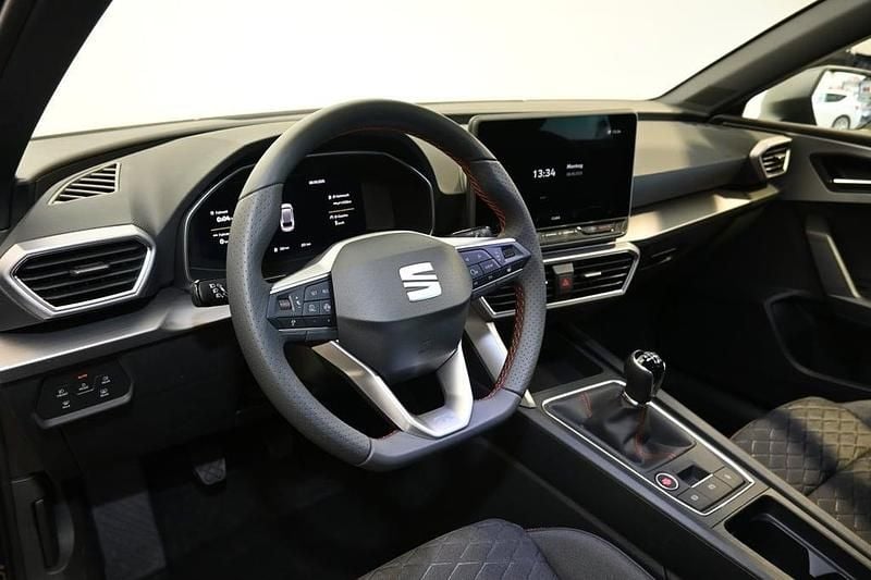 Gebraucht Seat Leon FR 116 PS (85 kW) 2026 Dunkelblau  normal Kombi