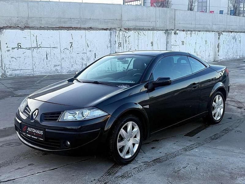Schwarz Gebraucht 2004 Renault Mégane Cabriolet Authentique Cabrio | € 2.990 - Bild 1/3
