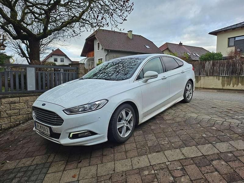Gebraucht Ford Mondeo Titanium 150 PS (110 kW) 2018 Weiß Limousine