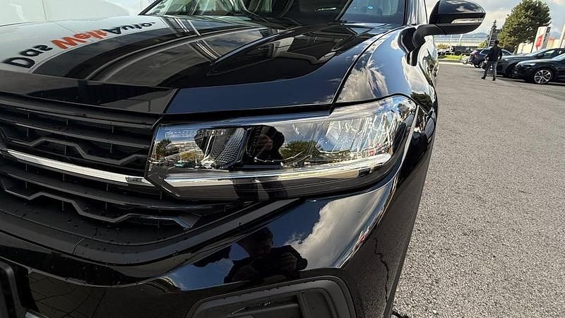 Gebraucht VW T-Cross 95 PS (69 kW) 2025 Schwarz  metallicperleffektno SUV