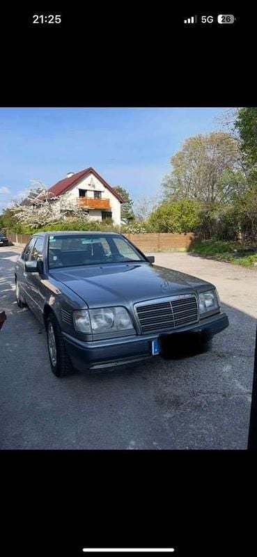 Gebraucht Mercedes E300 143 PS (105 kW) 1989 Limousine