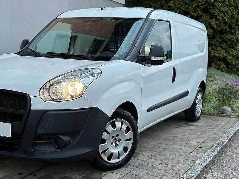 Gebraucht Fiat Doblò Basis 90 PS (66 kW) 2014 Weiß Van / Kleinbus