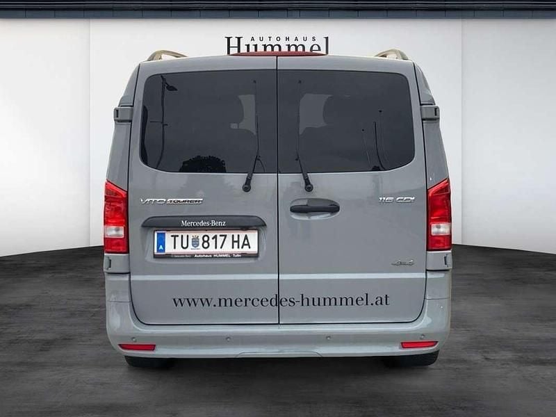 Gebraucht Mercedes Vito 163 PS (119 kW) 2025 Grau Van