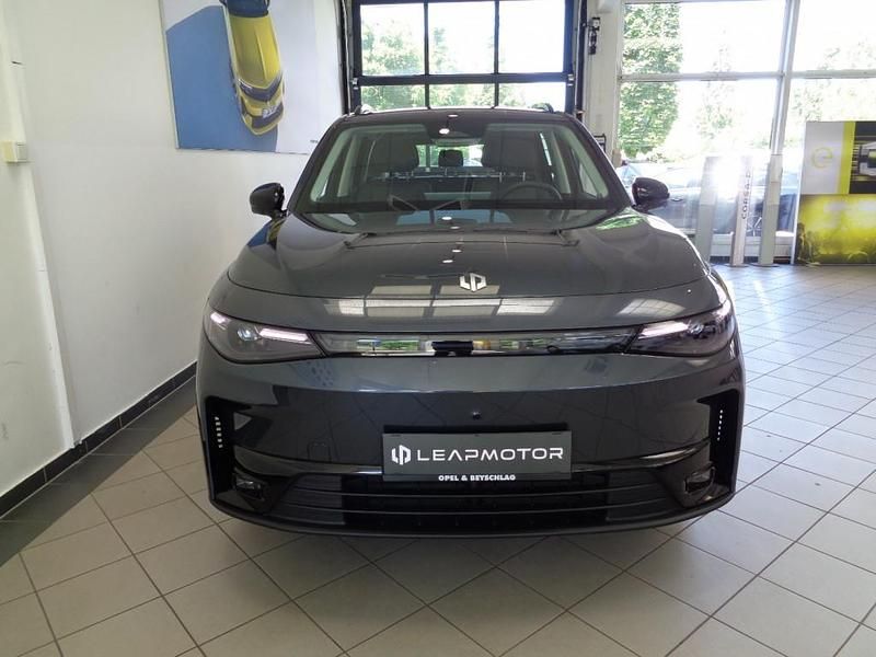 Gebraucht Leapmotor C10 160 kW (218 PS) 2025 Canopi grau SUV