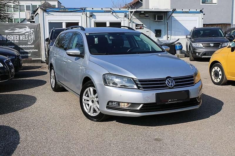 Gebraucht VW Passat Comfortline 122 PS (89 kW) 2010 Grau Kombi