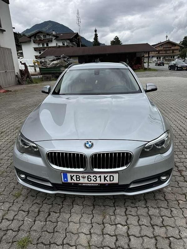 Silber Gebraucht 2014 BMW 520 Kombi | € 14.999 (Fairer Preis) - Bild 1/4