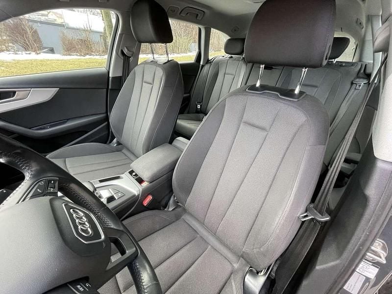 Gebraucht Audi A4 Design 150 PS (110 kW) 2017 Grau Kombi