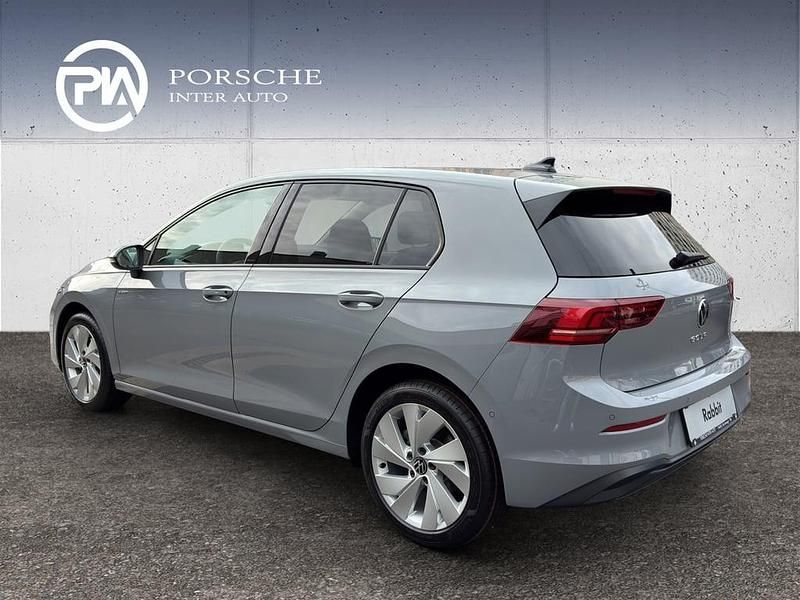 Neu VW Golf VIII 115 PS (84 kW) 2026 Mittelgrau  normal