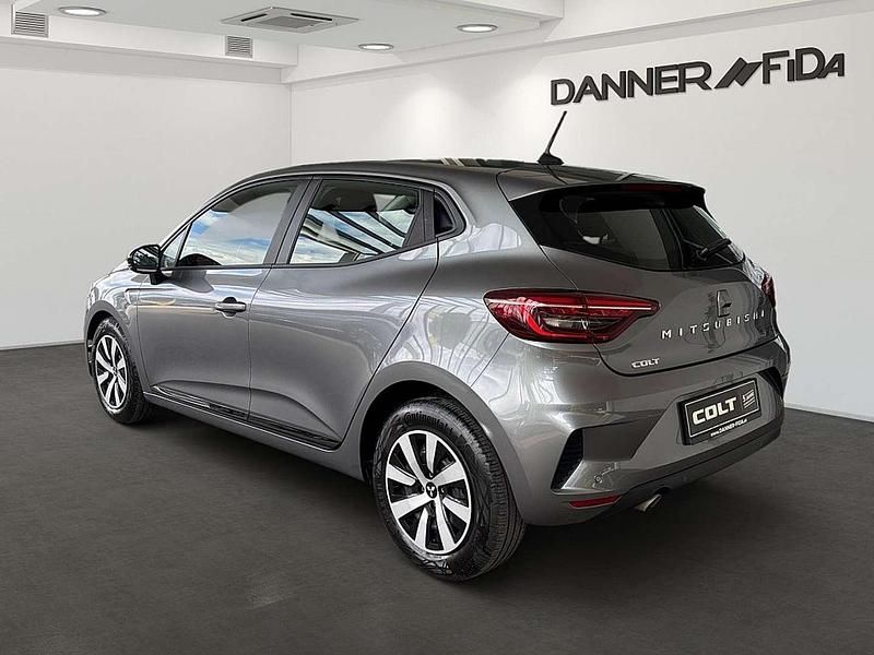 Gebraucht Mitsubishi Colt Invite 67 PS (49 kW) 2024 Grau Limousine