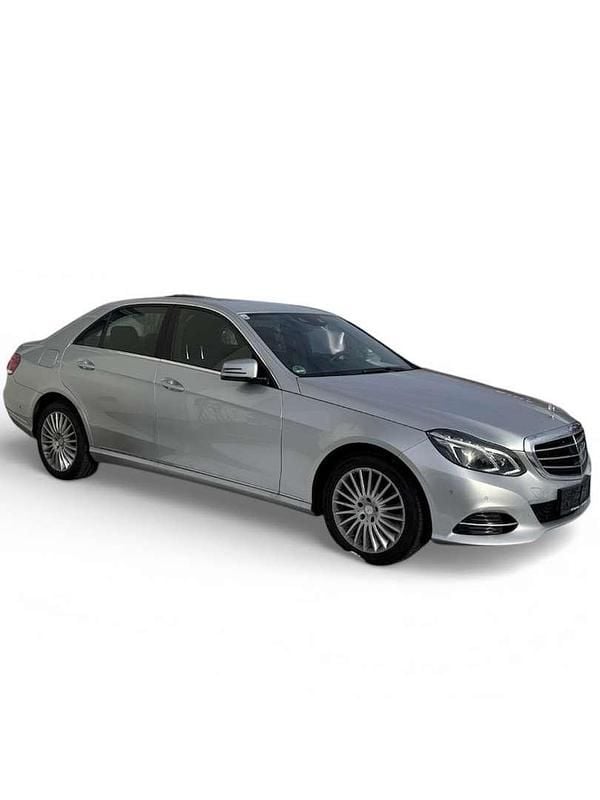 Gebraucht Mercedes E250 Elegance 211 PS (155 kW) 2013 Silber Limousine
