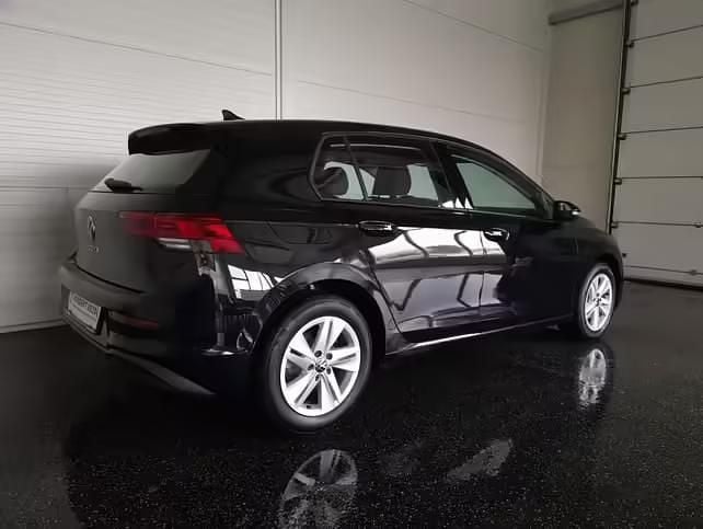 Gebraucht VW Golf VIII Pro 116 PS (85 kW) 2022 Schwarz Limousine