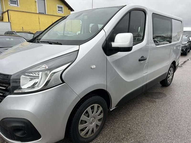 Silber Gebraucht 2014 Renault Trafic Van | € 5.190 (Teuer) - Bild 1/4