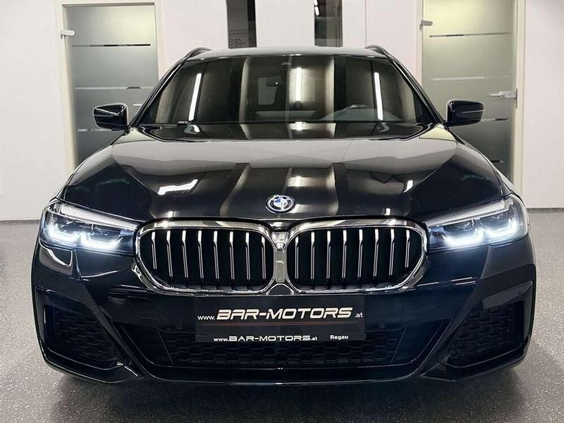 Gebraucht BMW 530e M Sport 292 PS (214 kW) 2022 Schwarz Kombi