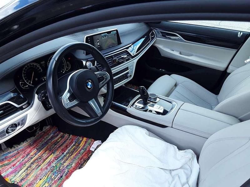 Gebraucht BMW 730L 265 PS (194 kW) 2019 Schwarz Limousine