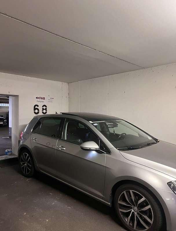 Gebraucht VW Golf VII Comfortline 105 PS (77 kW) 2014 Limousine