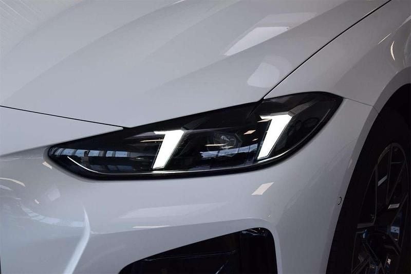 Gebraucht BMW i4 Efficient Dynamics 210 kW (286 PS) 2024 Alpinweiß Limousine