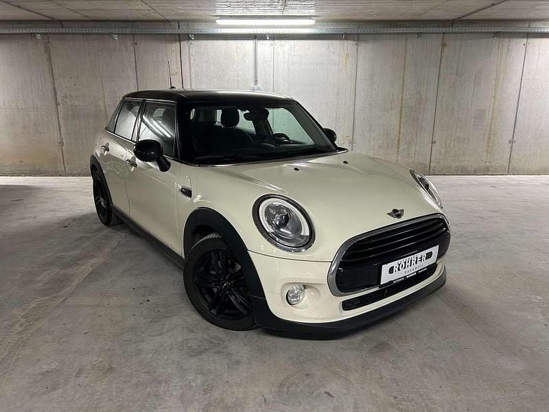 Beige Gebraucht 2018 Mini Cooper Kleinwagen | € 11.990 - Bild 1/4
