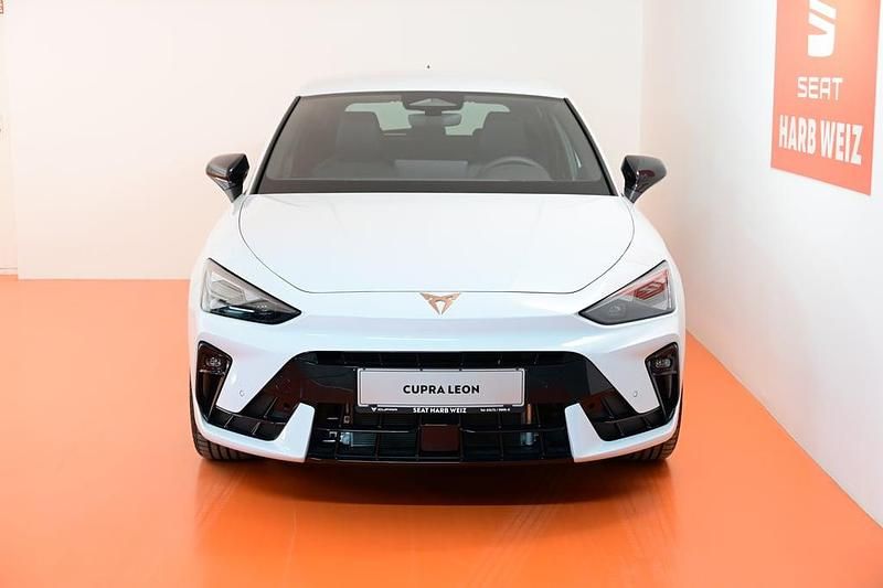 Gebraucht Cupra Leon 150 PS (110 kW) 2026 Weiss  metallic Limousine