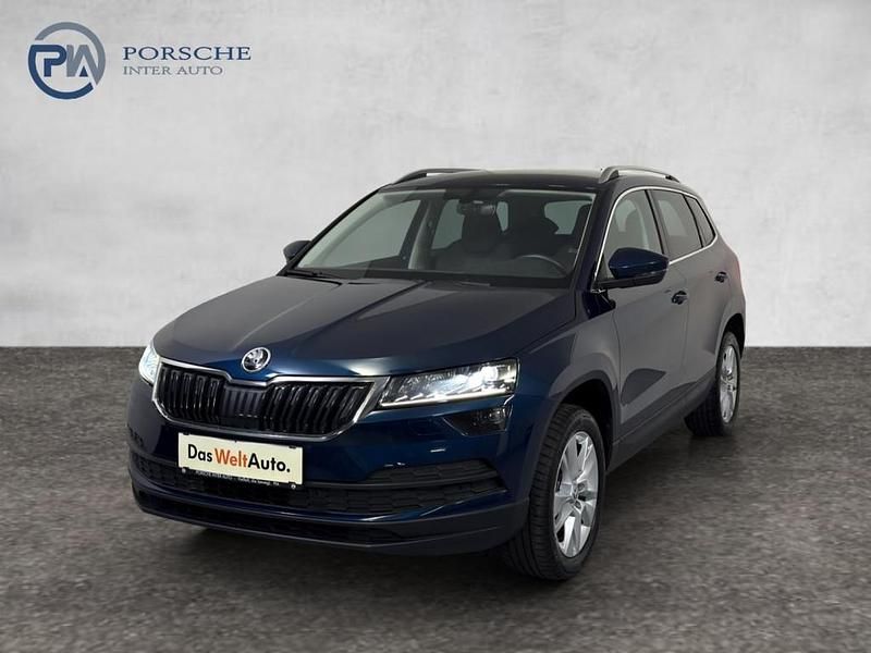 Dunkelblau metallic Gebraucht 2020 Skoda Karoq Style SUV | € 21.980 (Etwas zu teuer) - Bild 1/4