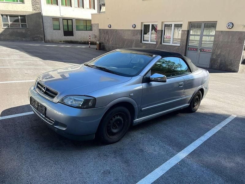 Silber Gebraucht 2003 Opel Astra Cabriolet Cabrio | € 2.200 - Bild 1/4