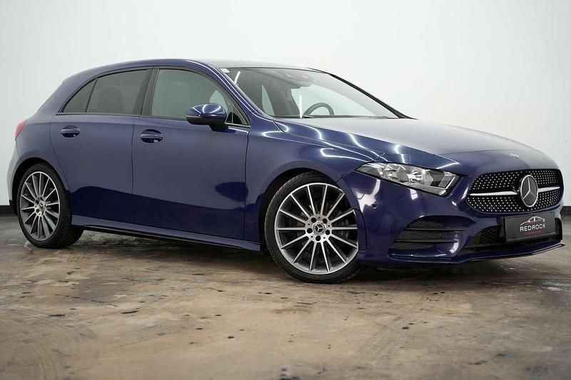 Gebraucht Mercedes A180 116 PS (85 kW) 2018 Schwarz Kleinwagen