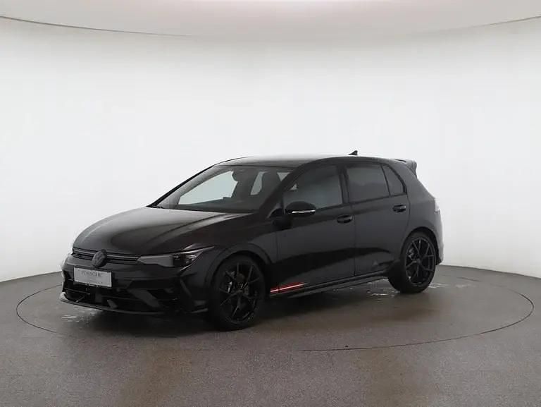 Gebraucht VW Golf VIII Black Edition 333 PS (244 kW) 2025 Schwarz  metallic Limousine