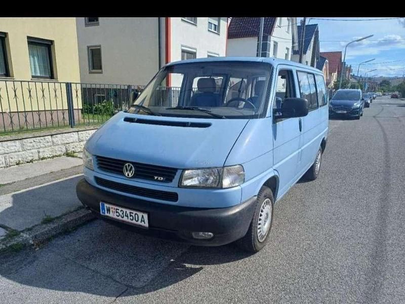 Gebraucht VW Multivan 88 PS (64 kW) 2000 Blau Van