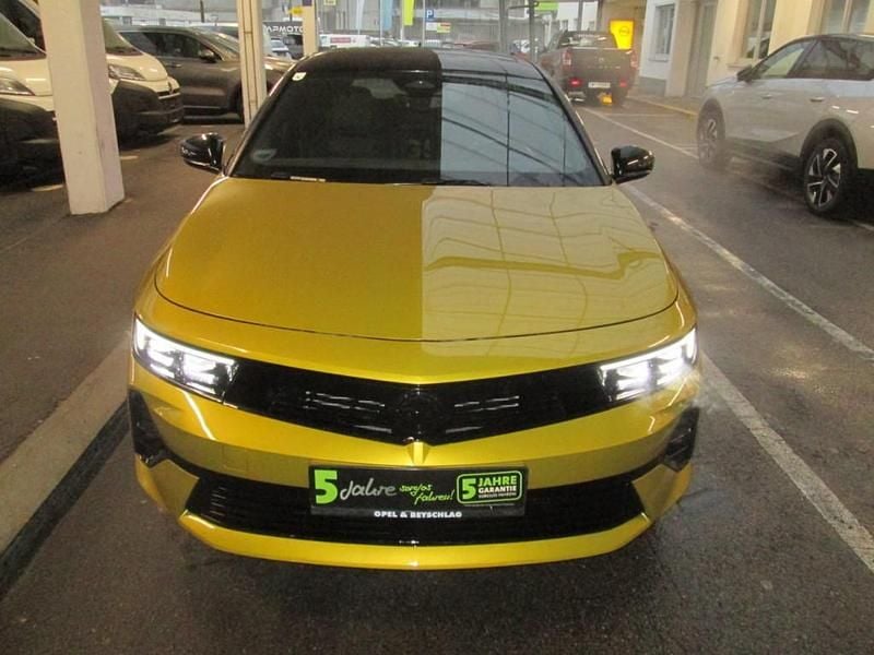 Gebraucht Opel Astra 150 PS (110 kW) 2022 Limousine