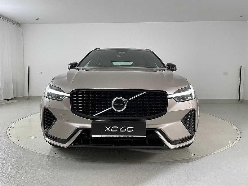 Gebraucht Volvo XC60 349 PS (256 kW) 2024 Silber SUV